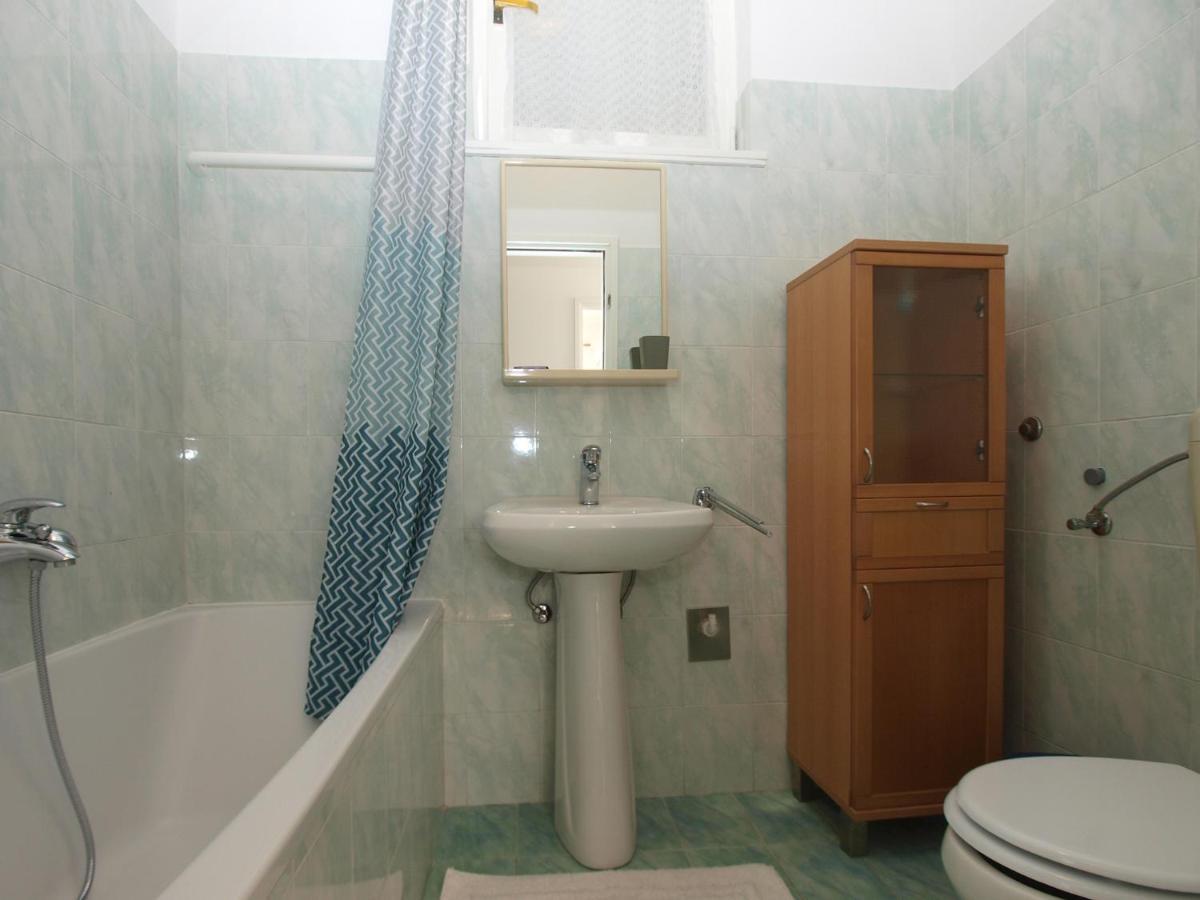 Apartemnts Guido 762 Apartment Pjescana Uvala Exterior photo