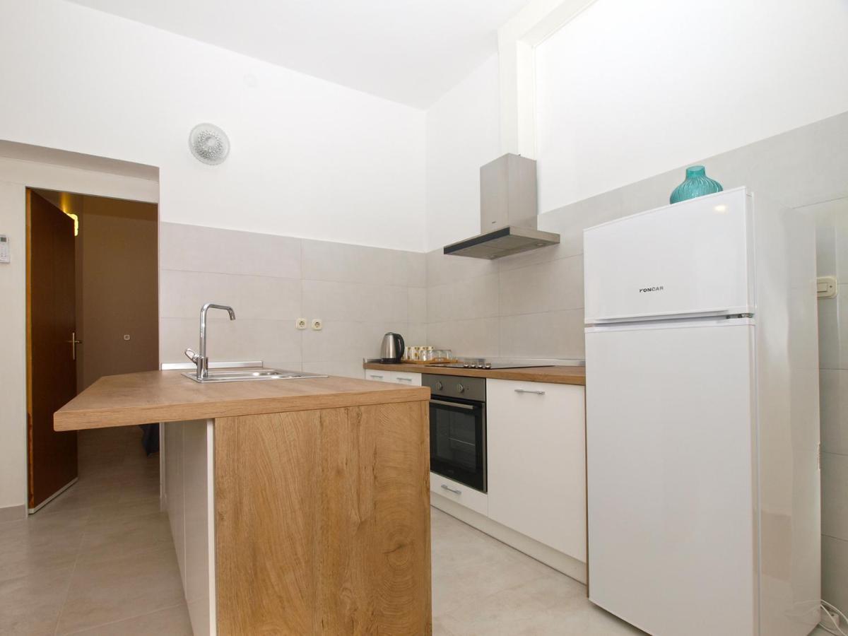 Apartemnts Guido 762 Apartment Pjescana Uvala Exterior photo