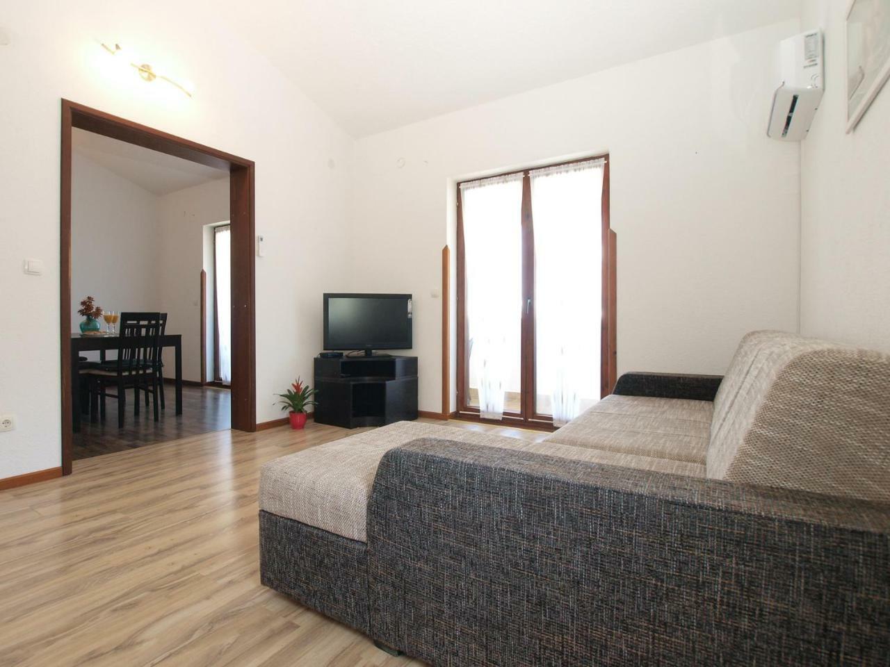 Apartemnts Guido 762 Apartment Pjescana Uvala Exterior photo