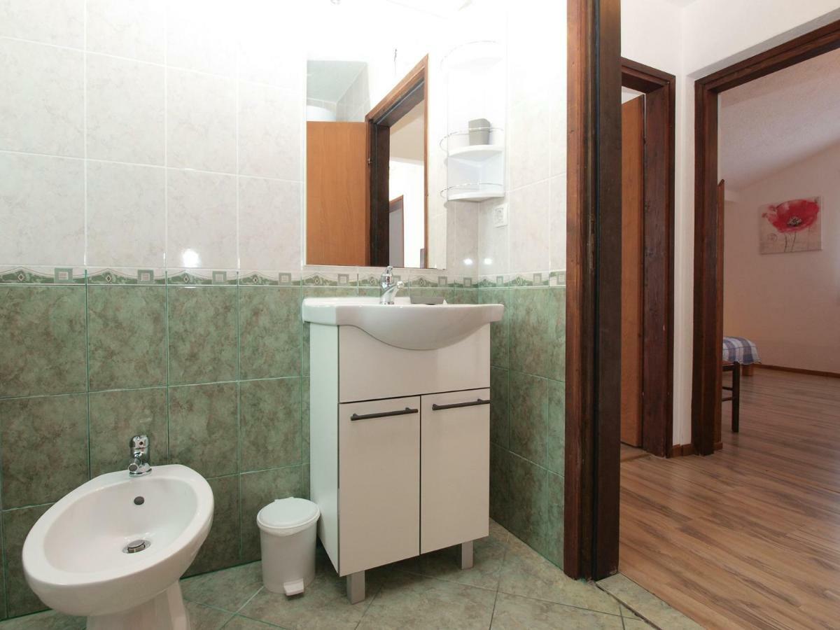 Apartemnts Guido 762 Apartment Pjescana Uvala Exterior photo